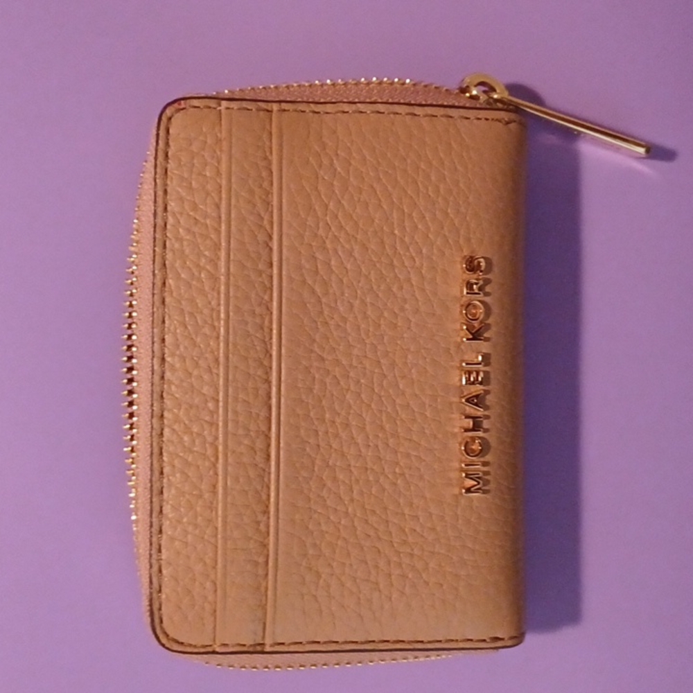 Michael Kors beige wallet